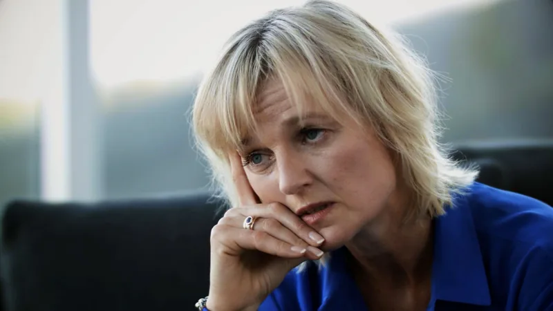 Julie Starr